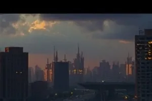 深夜街巷中的路灯与长椅，主推剧集《长夜灯火录》氛围画面